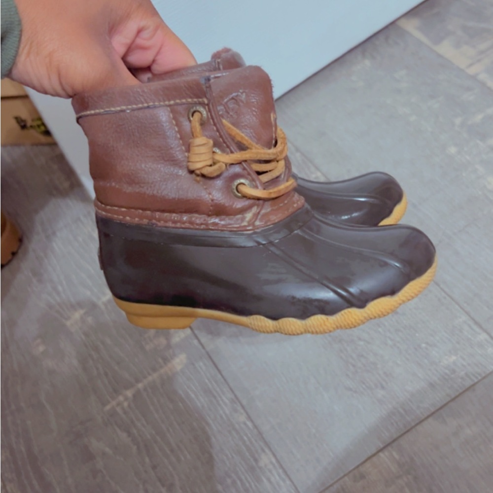 Sperry Rainboots 7 toddler